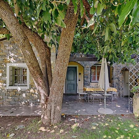 Casa Vacanze Nel Giardino Di Renzo インペリア エクステリア 写真