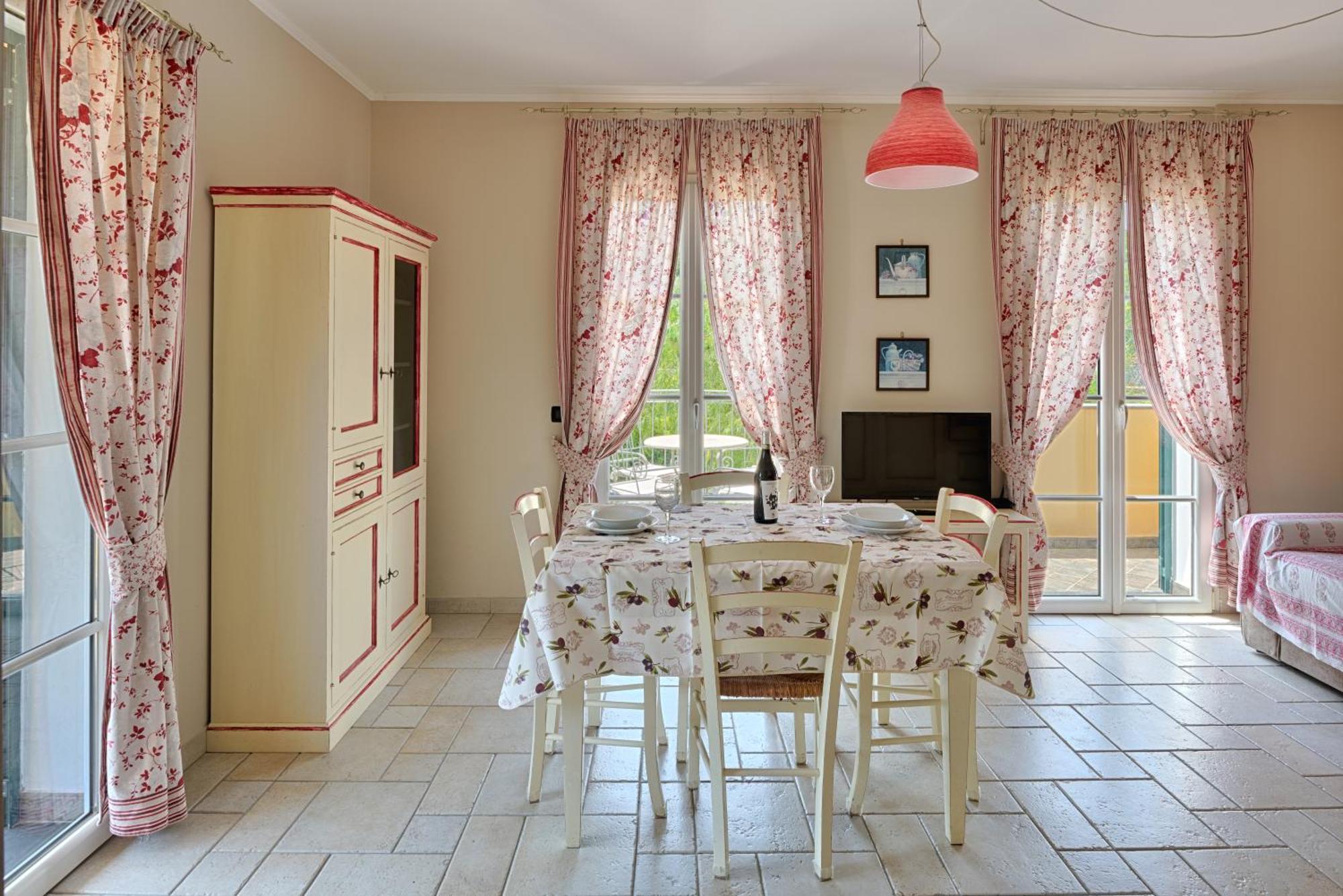 Casa Vacanze Nel Giardino Di Renzo インペリア エクステリア 写真