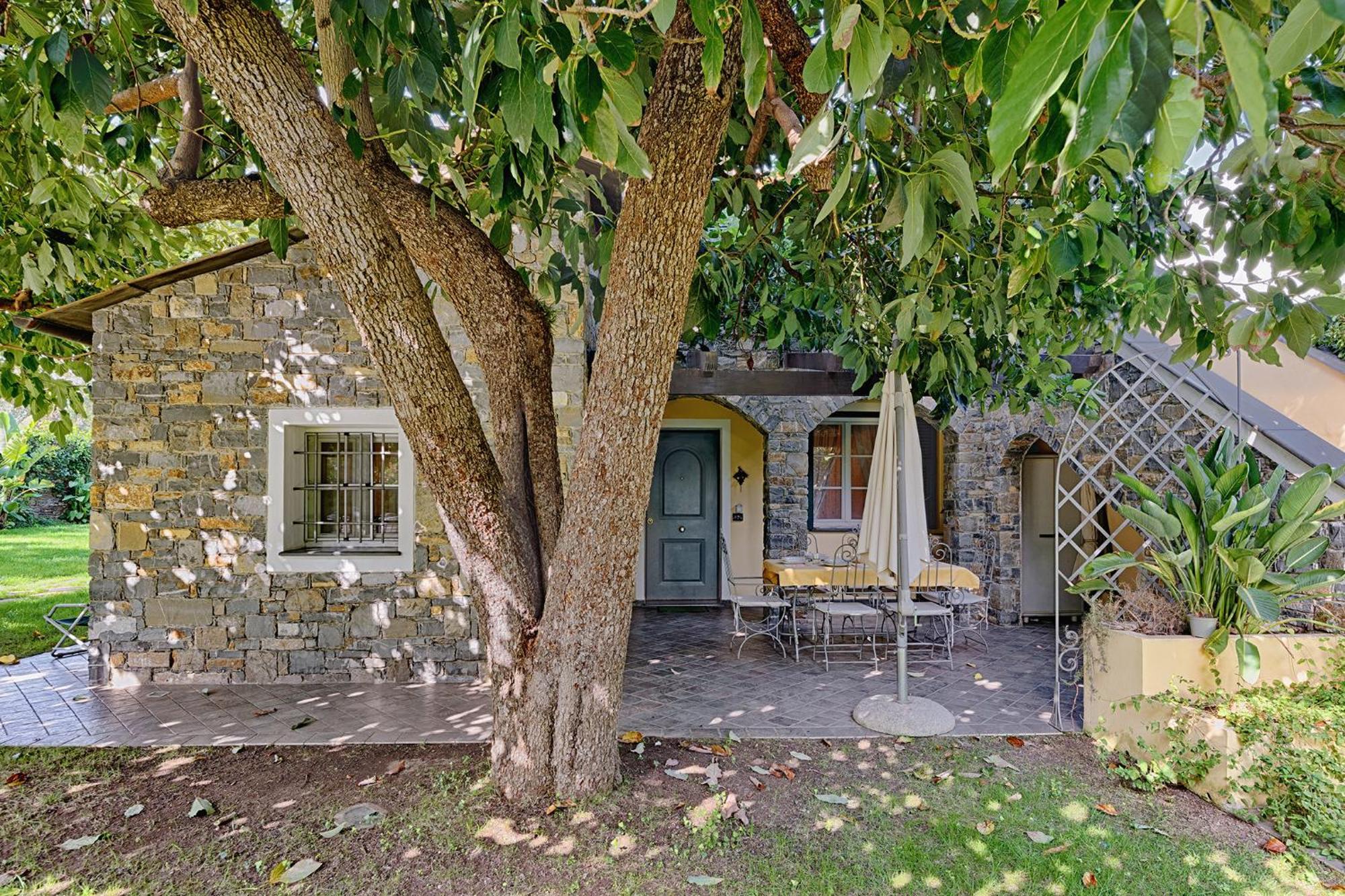 Casa Vacanze Nel Giardino Di Renzo インペリア エクステリア 写真